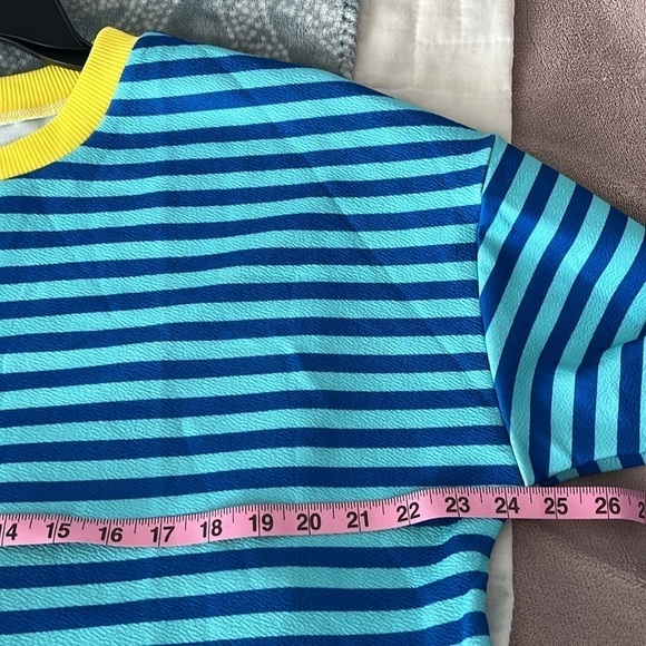 NWOT Women’s Bright Blue Striped Top With Yellow Trim Size XL - Picture 6 of 7